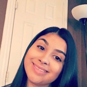 Meet your Posher, Janel